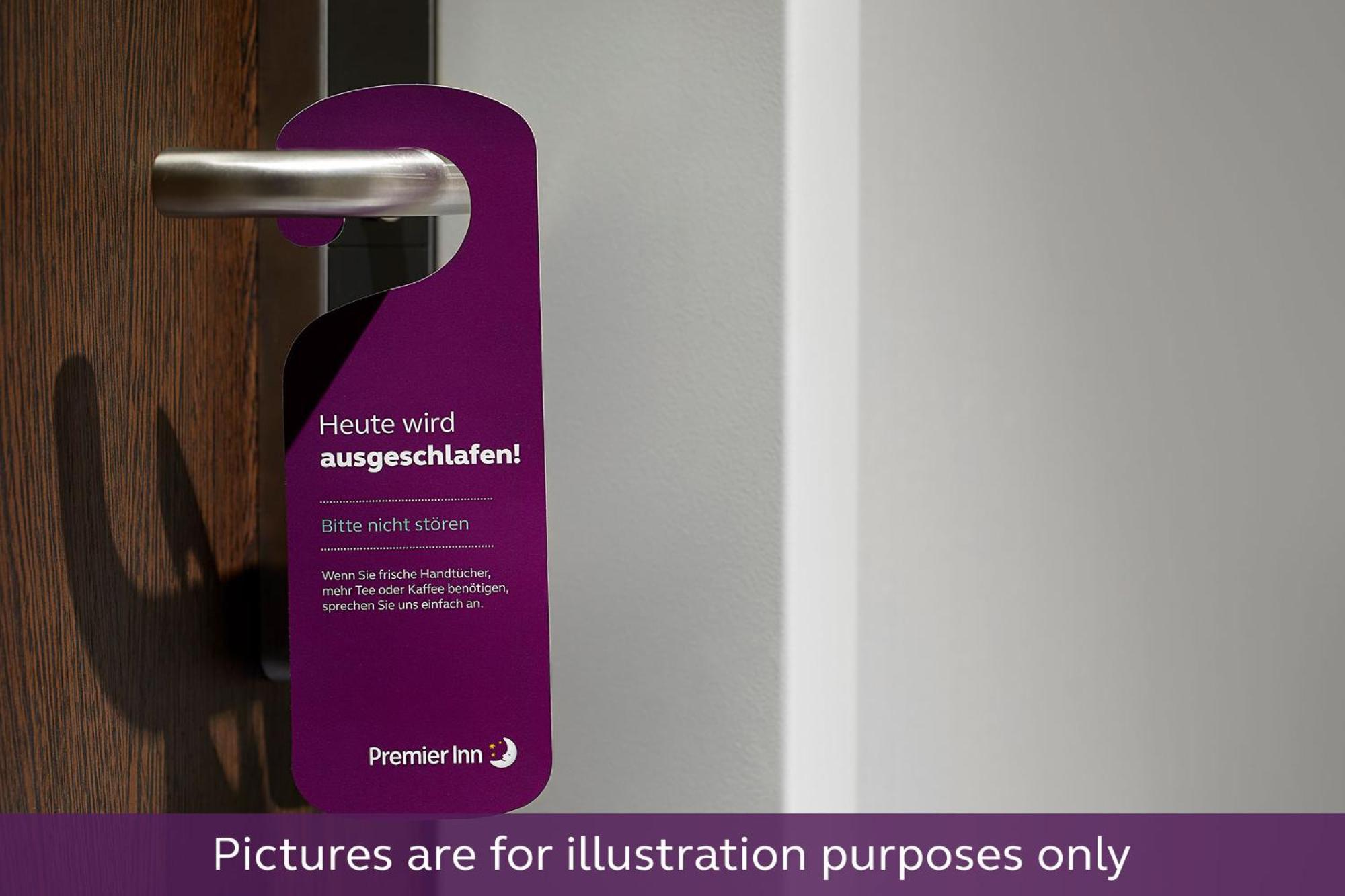 Premier Inn Duesseldorf City Centre 外观 照片