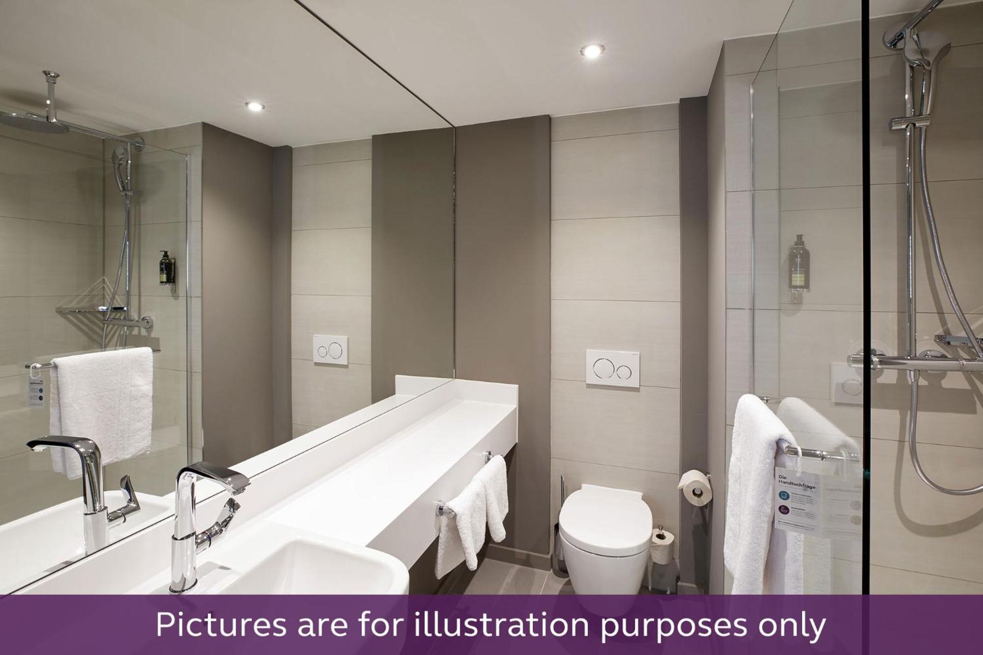 Premier Inn Duesseldorf City Centre 外观 照片